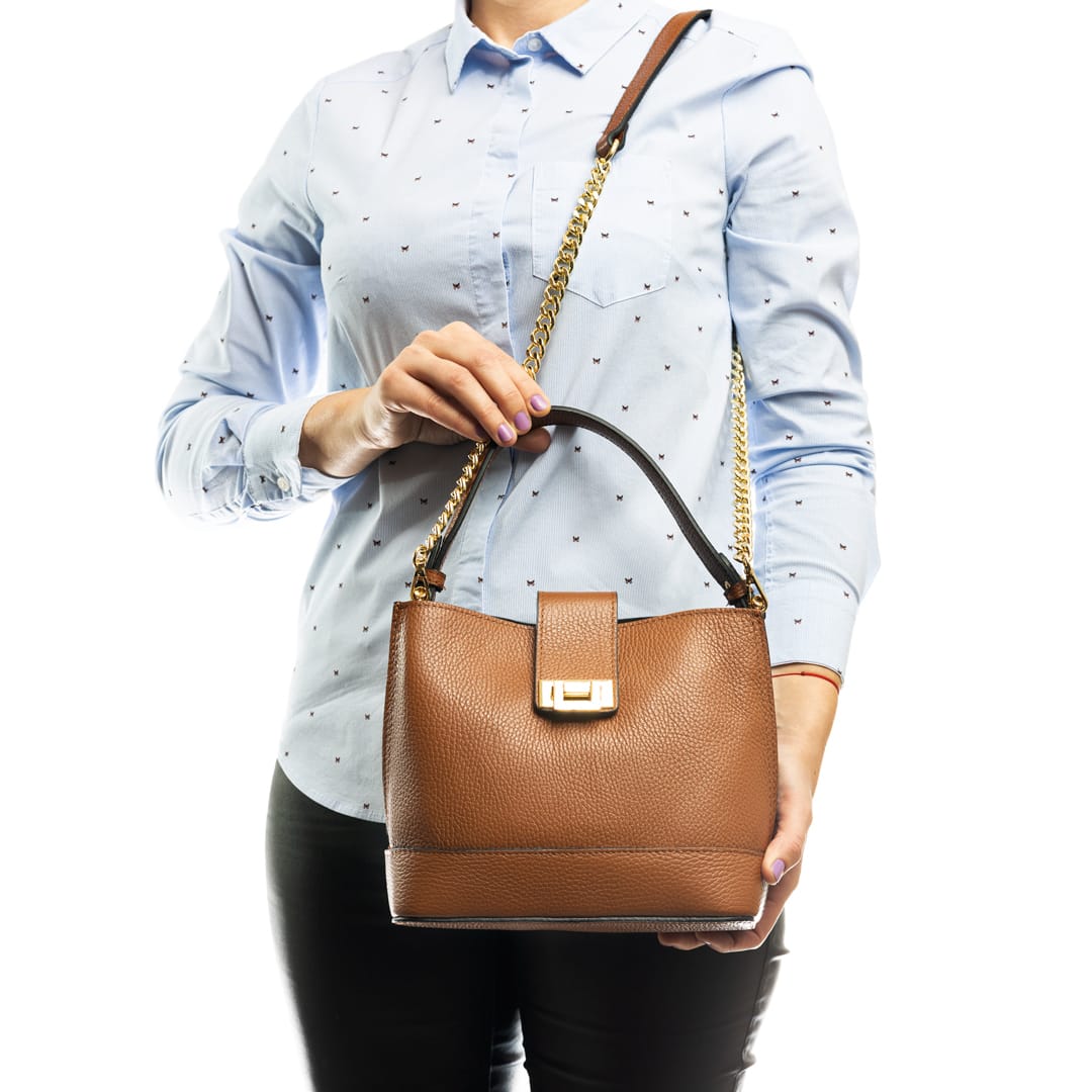 geanta-femei-piele-naturala-maro-deschis-Elegance4